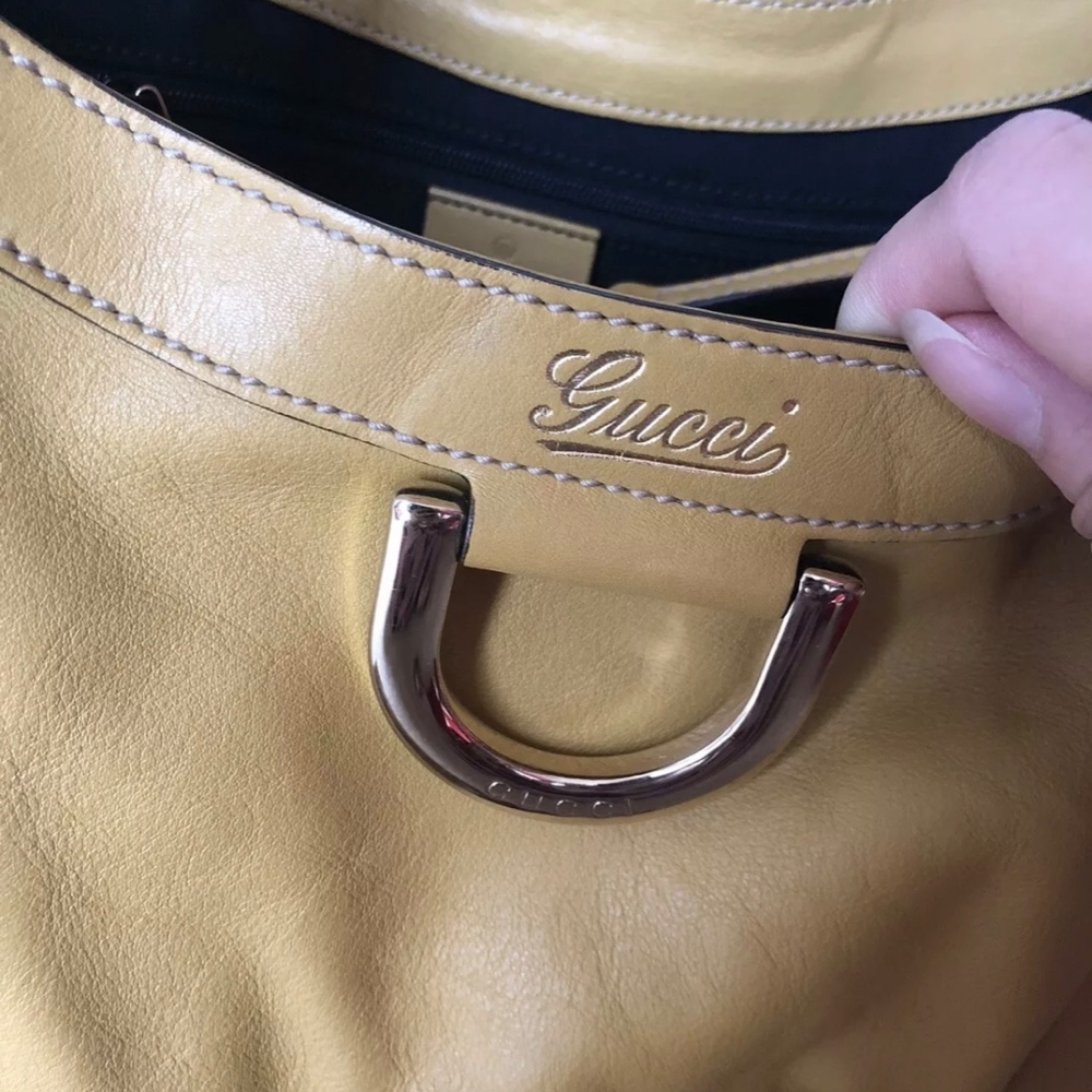 Genuine Large Gucci Leather Shoulder Bag - Picture 2 of 8